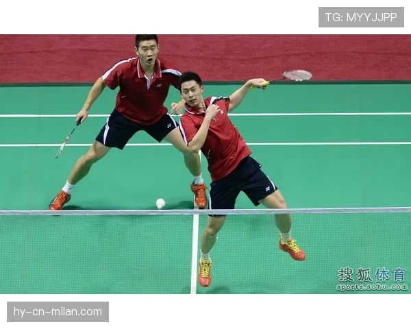 蔡赟退役后住的别墅，羽毛球拍都镶金边了？